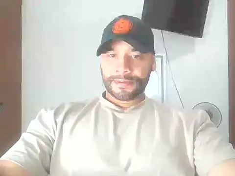 musclehetero online show from December 2025 08:20:01 PM