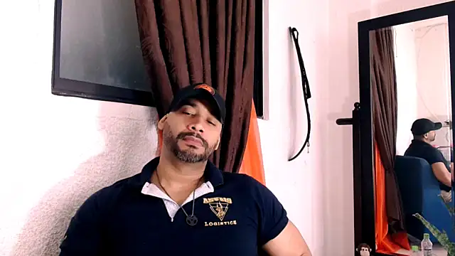 musclehetero online show from June 2026 05:57:02 PM
