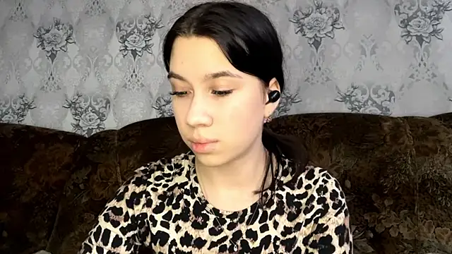 DebbiGoodknight online show from December 2025 09:46:01 AM