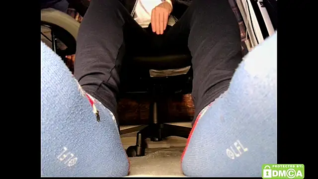 Snapshot of justshutupandwatch chatting on February 2026 09:02:02 PM justshutupandwatch online show from February 2026 09:02:02 PM