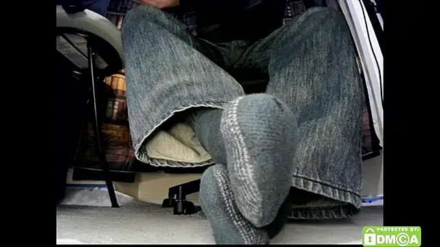 Snapshot of justshutupandwatch chatting on February 2026 07:01:02 PM justshutupandwatch online show from February 2026 07:01:02 PM