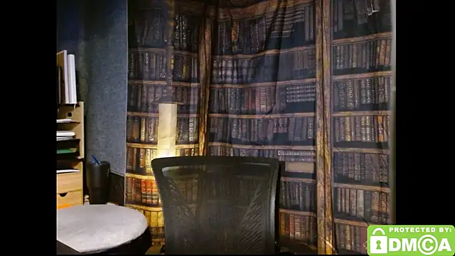 Snapshot of justshutupandwatch chatting on November 2025 06:25:01 AM justshutupandwatch online show from November 2025 06:25:01 AM