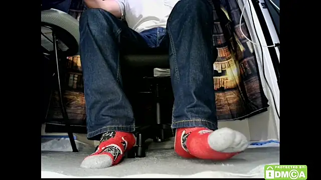 Snapshot of justshutupandwatch chatting on January 2026 08:29:01 PM justshutupandwatch online show from January 2026 08:29:01 PM