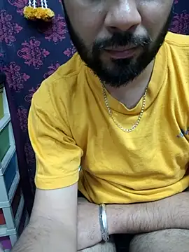 Cute Lucky online show from December 2025 09:18:02 PM