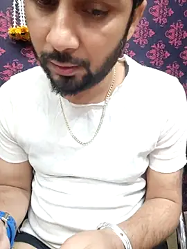 Cute Lucky online show from December 2025 12:16:01 PM