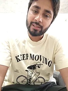 Cute Lucky online show from April 2026 07:48:01 AM