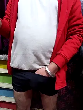 Cute Lucky online show from January 2026 07:12:01 PM