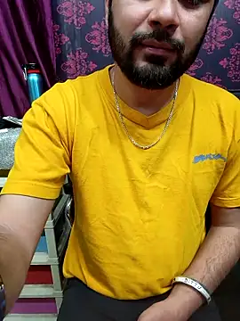 Cute Lucky online show from February 2026 10:01:02 AM