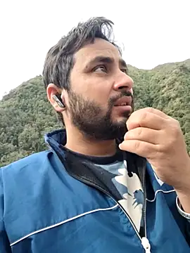 Cute Lucky online show from April 2026 02:41:01 AM