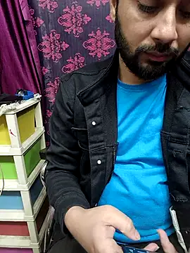 Cute Lucky online show from February 2026 04:06:02 PM