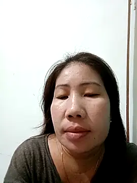 Snapshot of Reema_143 chatting on November 2025 03:33:01 PM Reema 143 online show from November 2025 03:33:01 PM