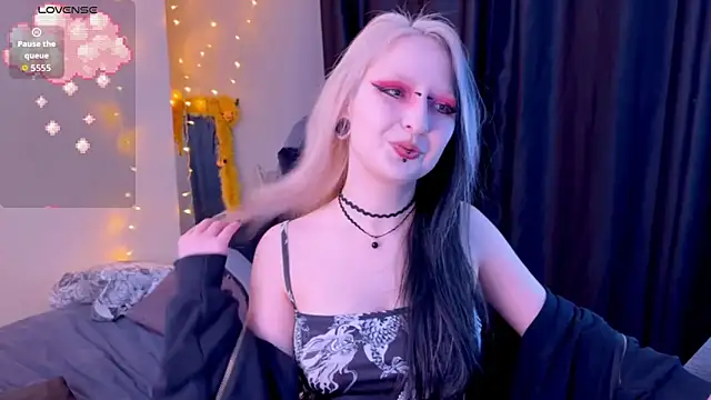 lavender monster online show from May 2026 11:38:02 AM