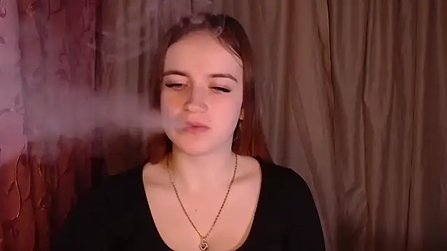 Snapshot of Illa_May chatting on December 2025 06:45:02 AM Illa May online show from December 2025 06:45:02 AM