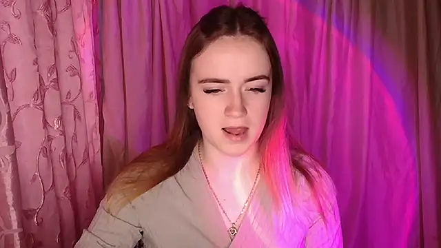 Snapshot of Illa_May chatting on December 2025 12:11:01 PM Illa May online show from December 2025 12:11:01 PM