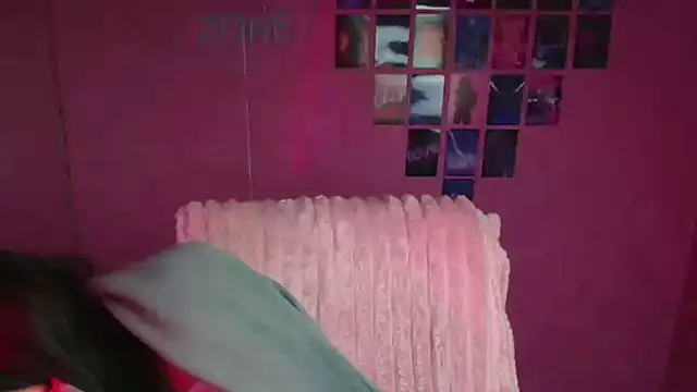 Snapshot of Stella_XO chatting on February 2026 06:25:02 AM Stella XO online show from February 2026 06:25:02 AM