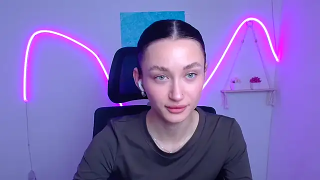 Stella XO online show from May 2026 05:48:01 AM