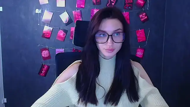 Stella XO online show from December 2025 12:26:01 PM