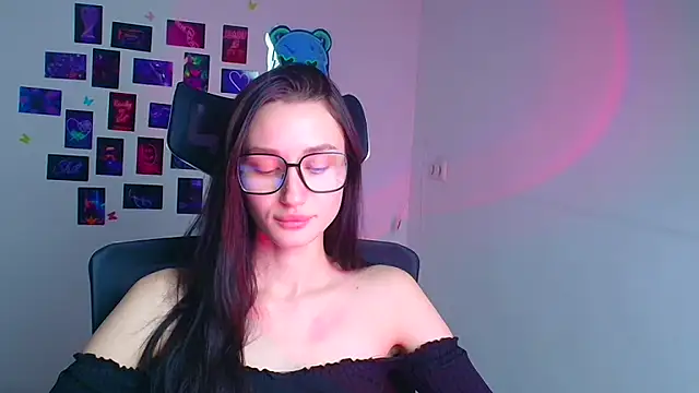 Stella XO online show from December 2025 06:38:02 AM