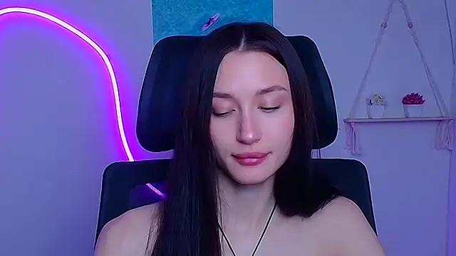 Stella XO online show from April 2026 11:27:01 AM