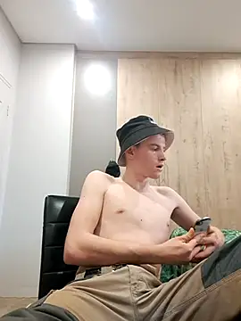 Tinny Twink RSA online show from November 2025 12:50:02 PM