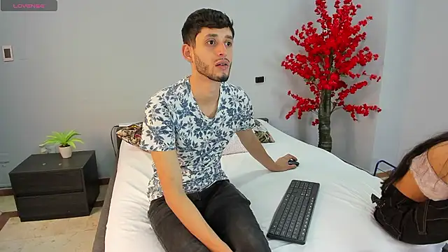 dracke and zara online show from February 2026 01:41:02 PM