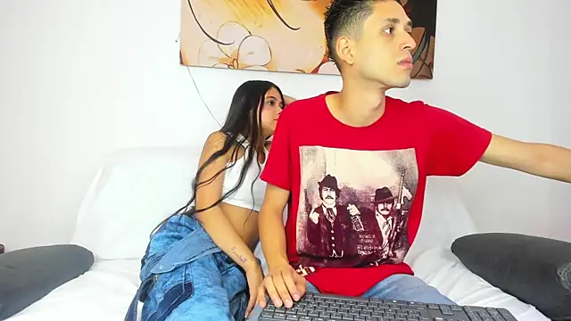 Snapshot of dracke_and_zara chatting on December 2025 12:11:01 PM dracke and zara online show from December 2025 12:11:01 PM