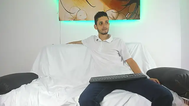 Snapshot of dracke_and_zara chatting on December 2025 11:55:01 AM dracke and zara online show from December 2025 11:55:01 AM