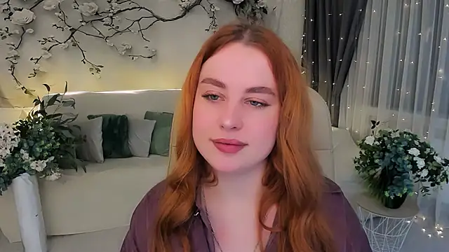 Snapshot of AirySilhouette chatting on November 2025 02:44:02 AM AirySilhouette online show from November 2025 02:44:02 AM