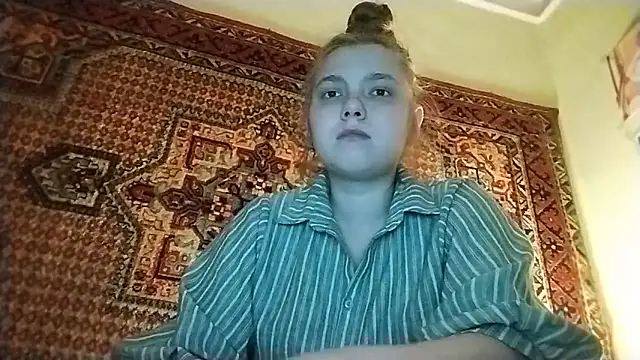 KikiBang online show from April 2026 07:04:01 PM