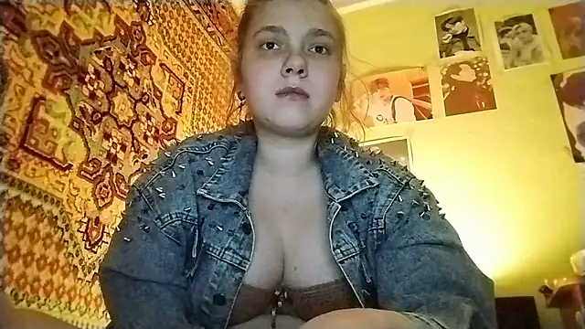 KikiBang online show from April 2026 07:31:01 PM