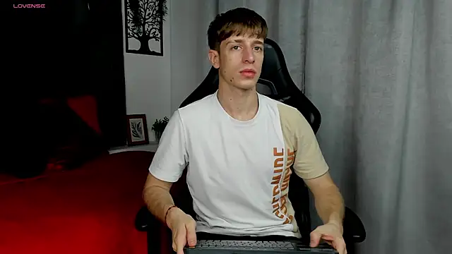 Snapshot of Ostin_Saints chatting on November 2025 12:16:02 PM Ostin Saints online show from November 2025 12:16:02 PM