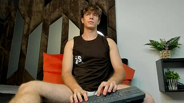 Snapshot of Ostin_Saints chatting on June 2026 01:50:01 AM Ostin Saints online show from June 2026 01:50:01 AM