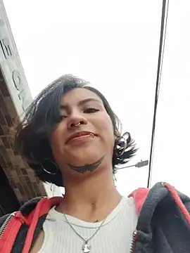 Zoe addiction online show from November 2025 12:38:01 PM