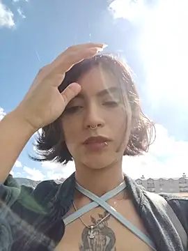 Zoe addiction online show from November 2025 02:16:01 PM