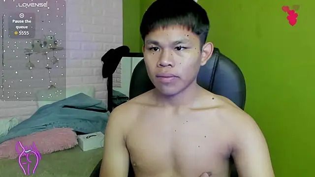 tommy cherry  online show from November 2025 05:13:01 PM