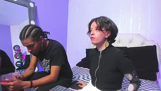 CoralAndOcean  online show from December 2025 06:03:01 PM