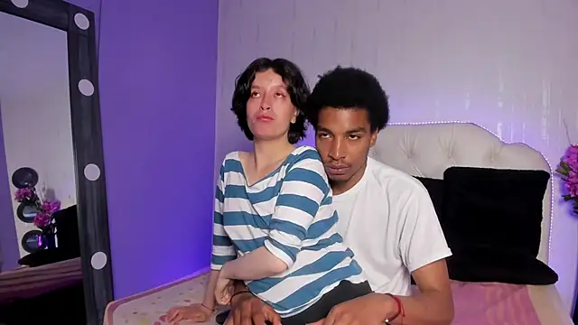 CoralAndOcean  online show from December 2025 01:10:02 PM