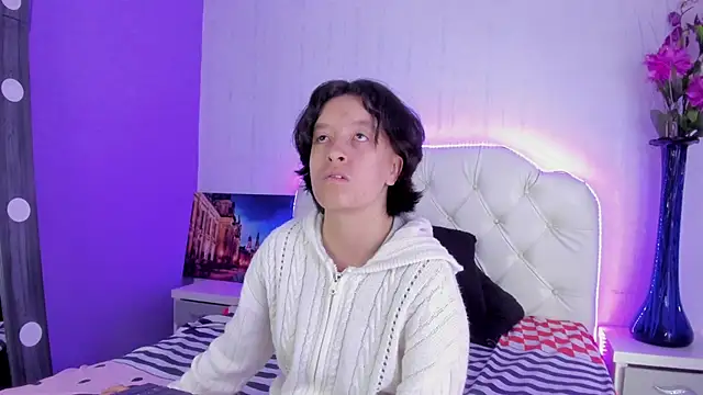 CoralAndOcean  online show from November 2025 12:27:02 PM