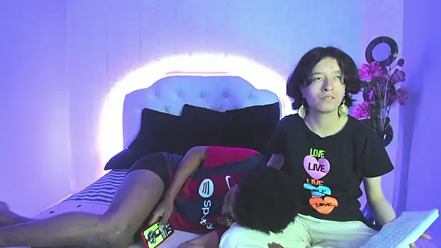 CoralAndOcean  online show from January 2026 05:50:01 PM