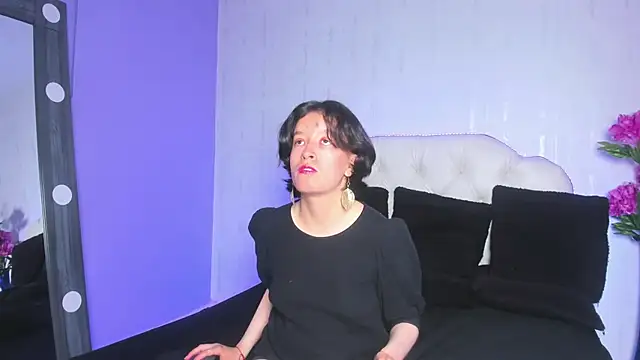 CoralAndOcean  online show from December 2025 05:29:02 PM