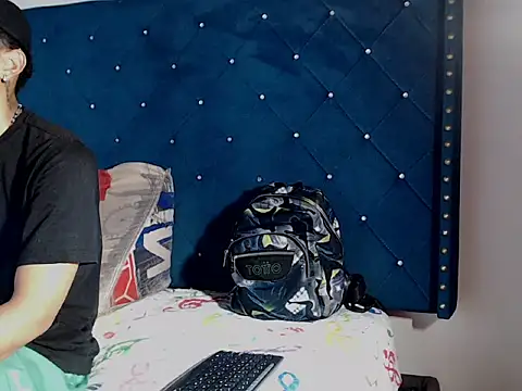 crissex3 online show from March 2026 01:24:01 PM