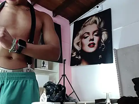 crissex3 online show from February 2026 02:16:02 PM