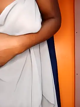 AngelaGraceY online show from January 2026 04:30:01 AM