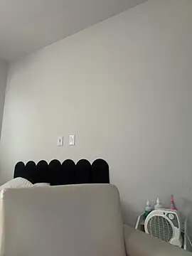 melyssaa23 online show from March 2026 03:16:02 PM