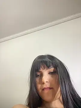 melyssaa23 online show from November 2025 01:06:01 AM