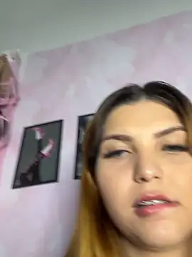 melyssaa23 online show from May 2026 02:47:01 AM