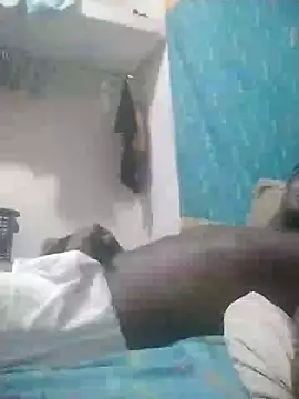 laperson online show from December 2025 02:00:02 AM