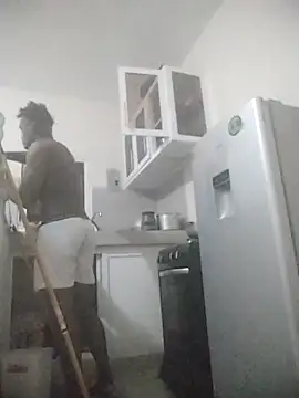 laperson online show from February 2026 02:57:01 AM