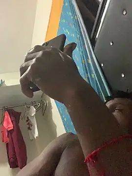 laperson online show from January 2026 04:05:01 AM