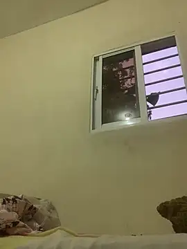 laperson online show from March 2026 11:04:02 PM